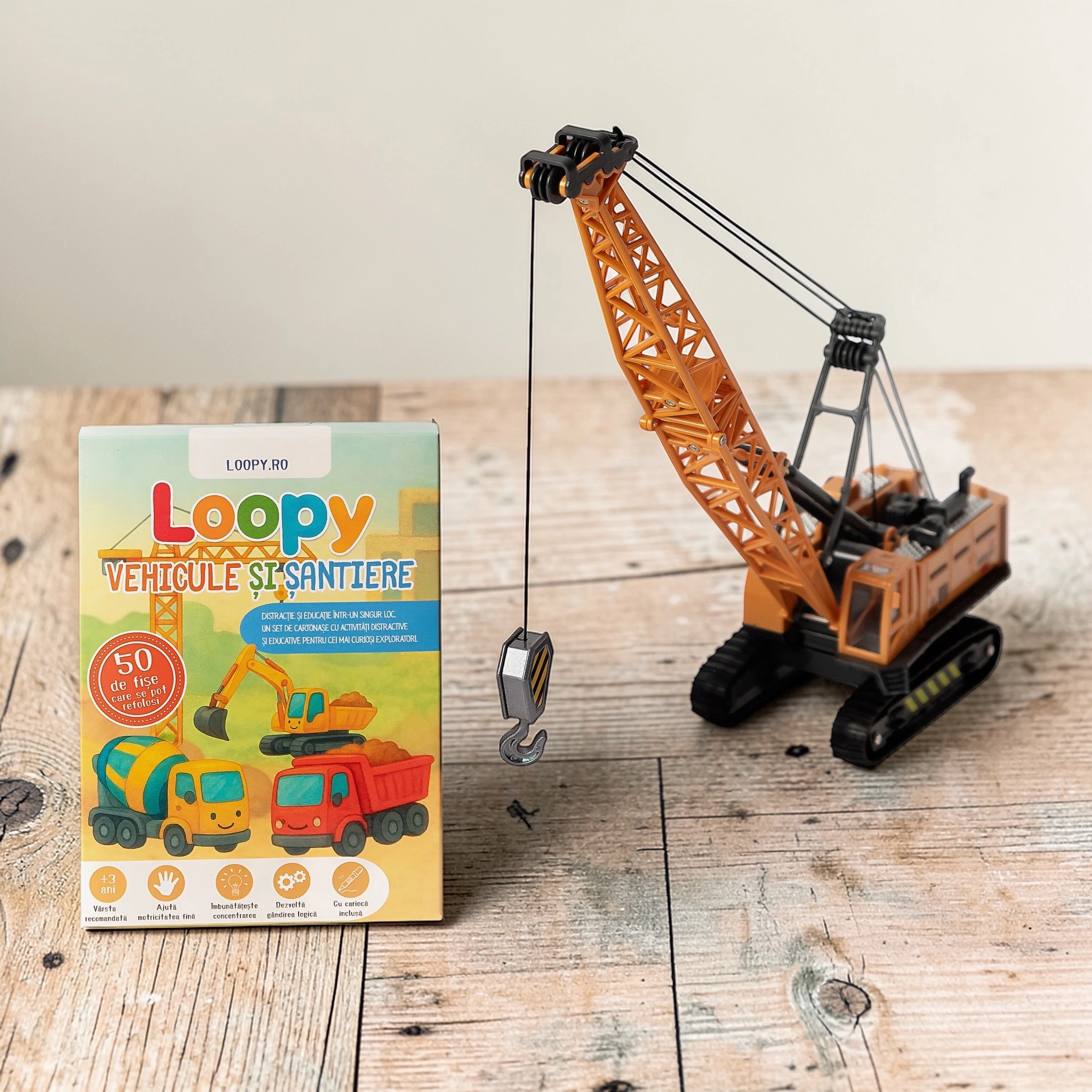 Loopy – set cartonase reutilizabile pentru copii vehicule si santiere Loopy – set cartonase reutilizabile pentru copii vehicule si santiere